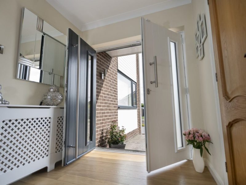 grey solidor doors open